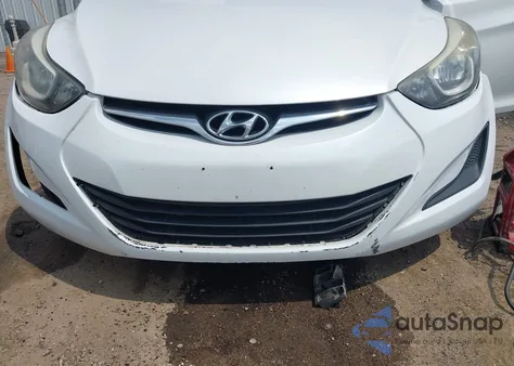2015 Hyundai Elantra Se z USA, uszkodzony, nr VIN 5NPDH4AE4FH641031
